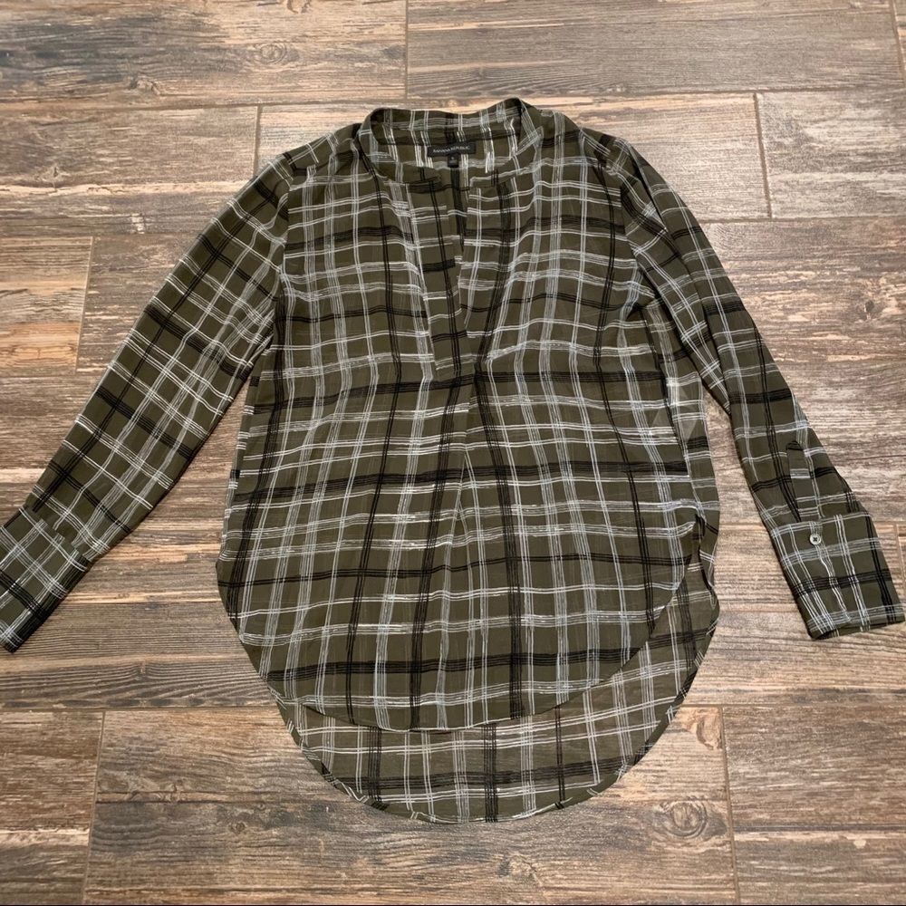 Banana Republic Plaid Sheer Tunic Blouse Top. Size Small